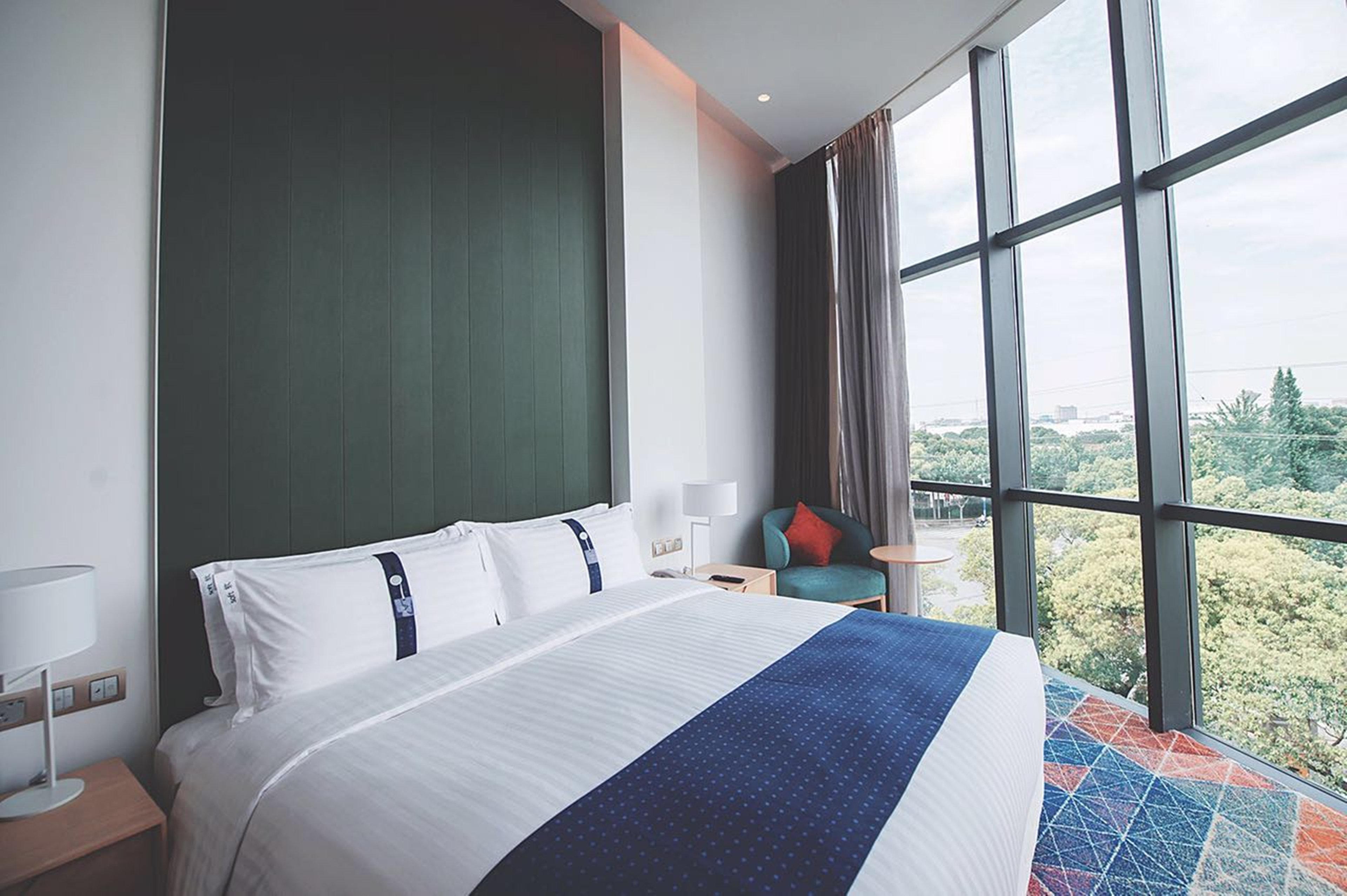 Holiday Inn Express Shanghai Songjiang Fangta By Ihg Exterior foto